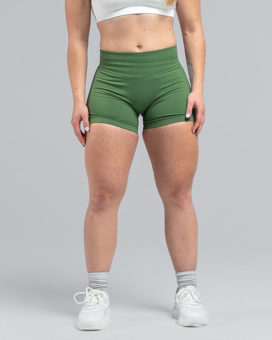 Helia Shorts - Green