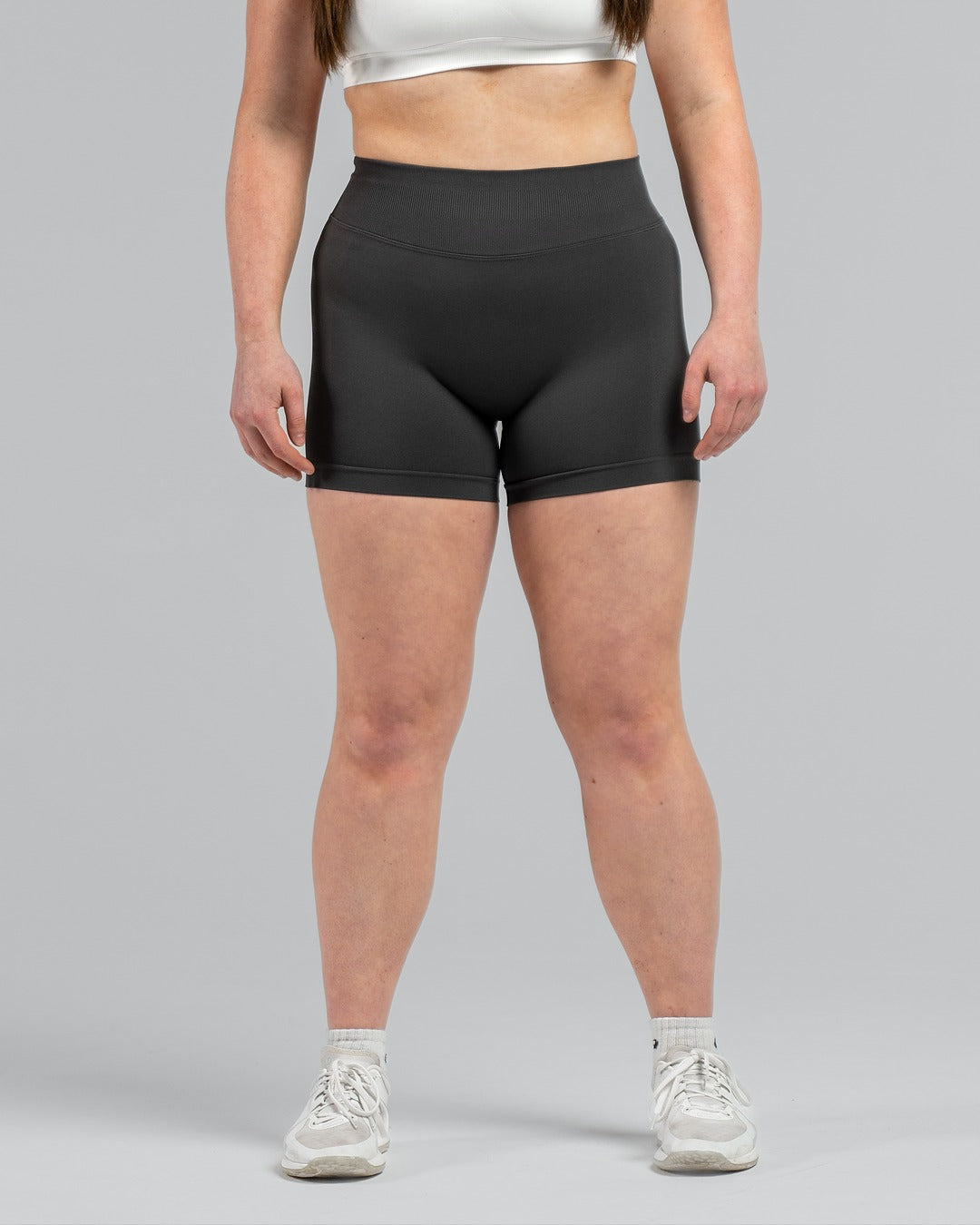 Helia Shorts - Graphite