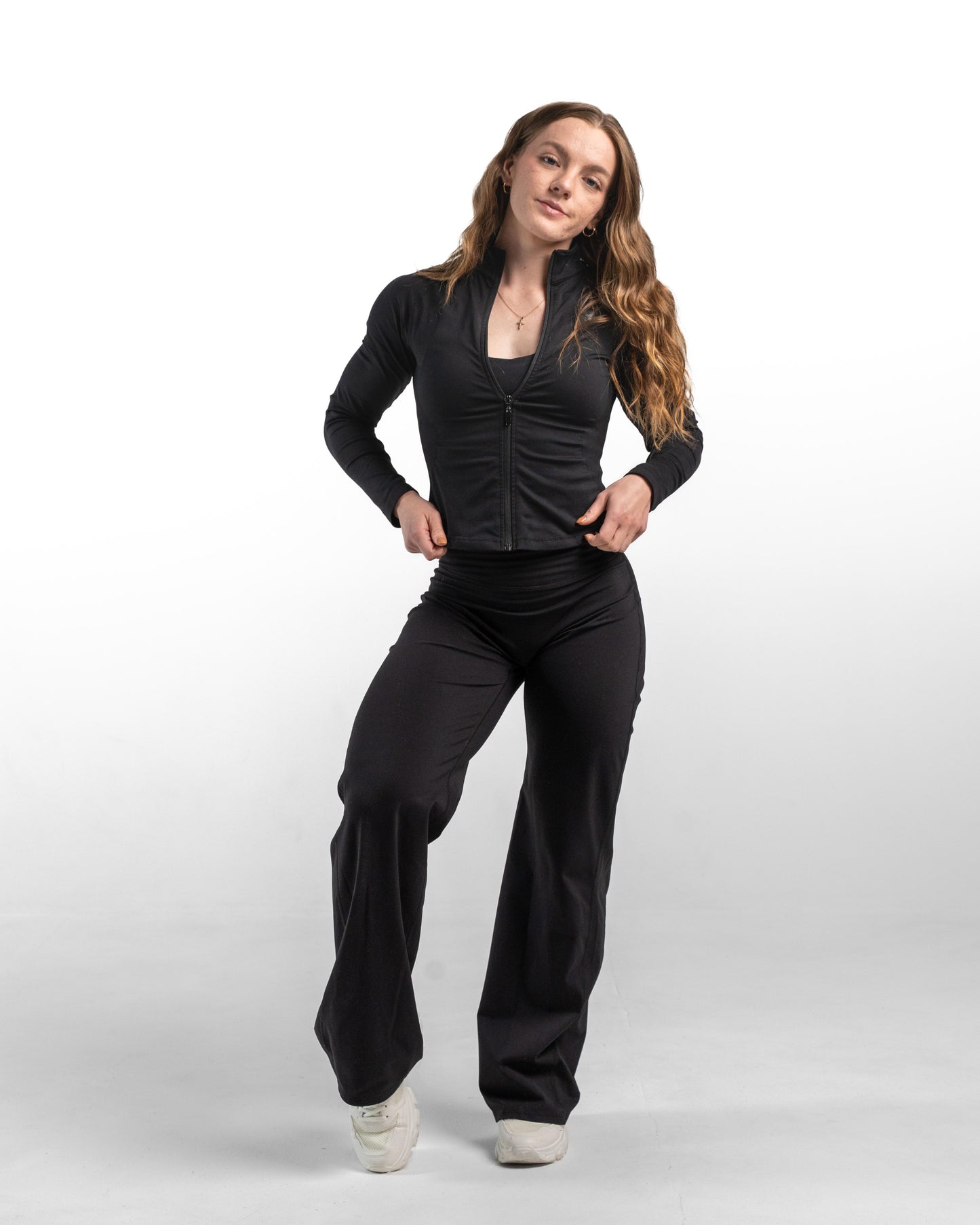 Aura Straight Leg Pants - Black